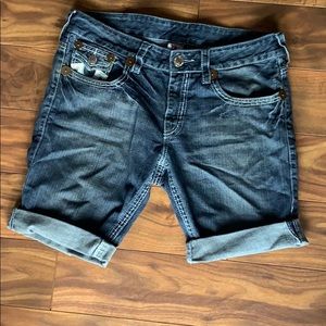 White u True religion cut off shorts